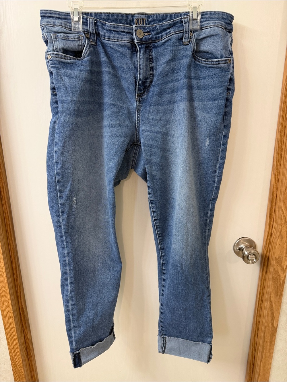 Kut from the Kloth Women's Medium Blue Cropped Ankle Jeans